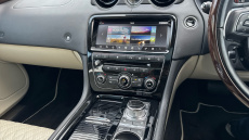 Jaguar XJ 3.0d V6 Portfolio 4dr Auto Diesel Saloon